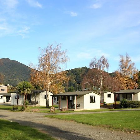 Parklands Marina Holiday Park Пиктон Экстерьер фото