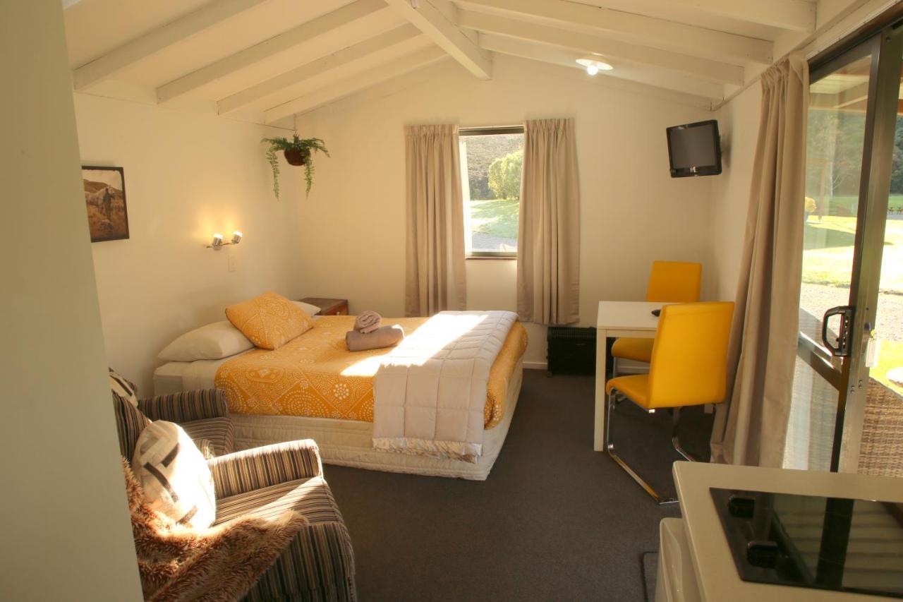 Parklands Marina Holiday Park Пиктон Экстерьер фото