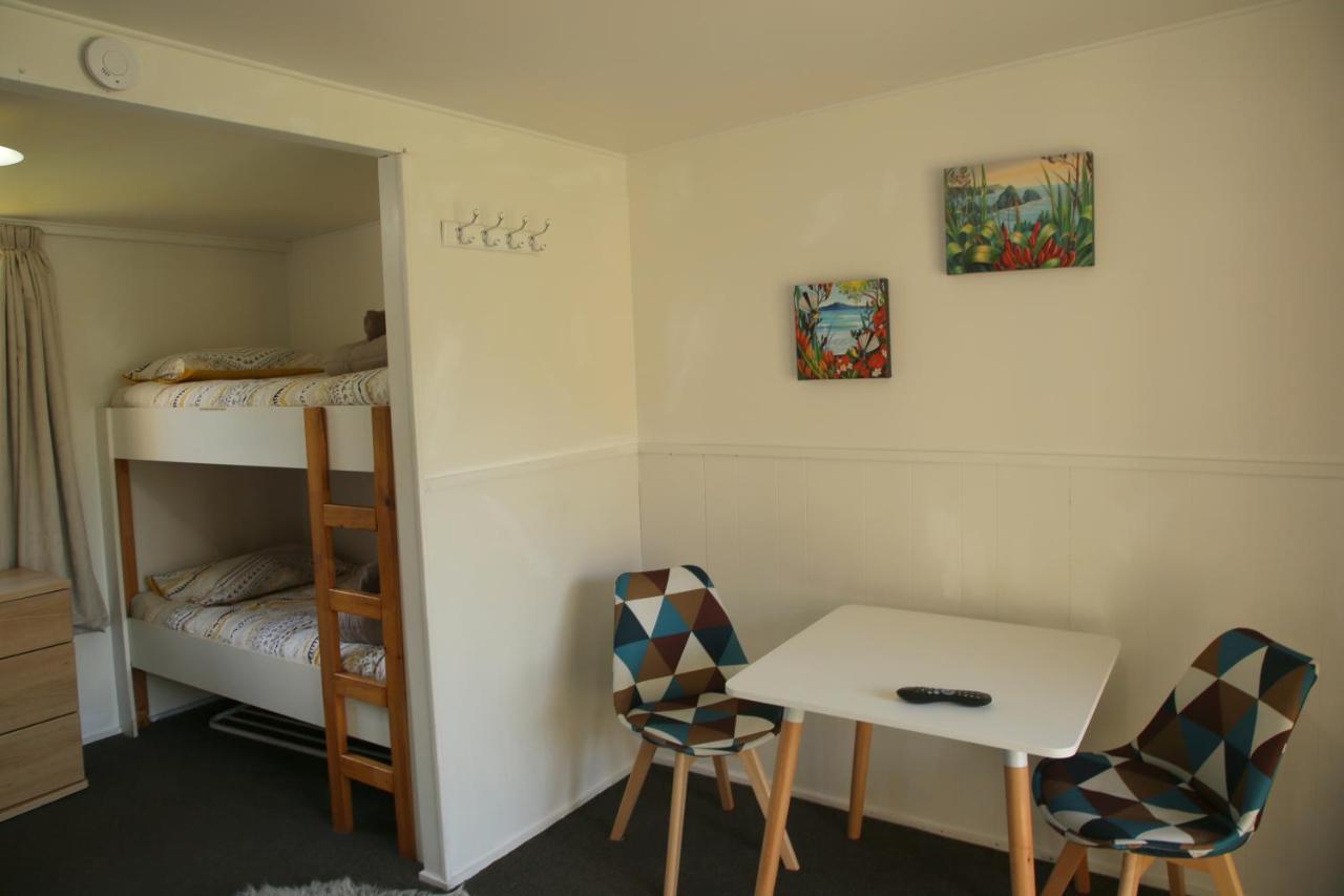 Parklands Marina Holiday Park Пиктон Экстерьер фото