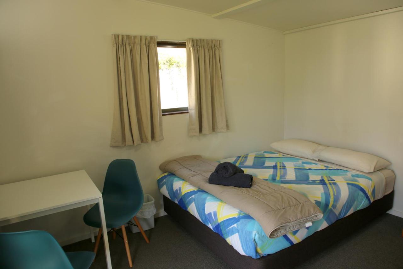 Parklands Marina Holiday Park Пиктон Экстерьер фото