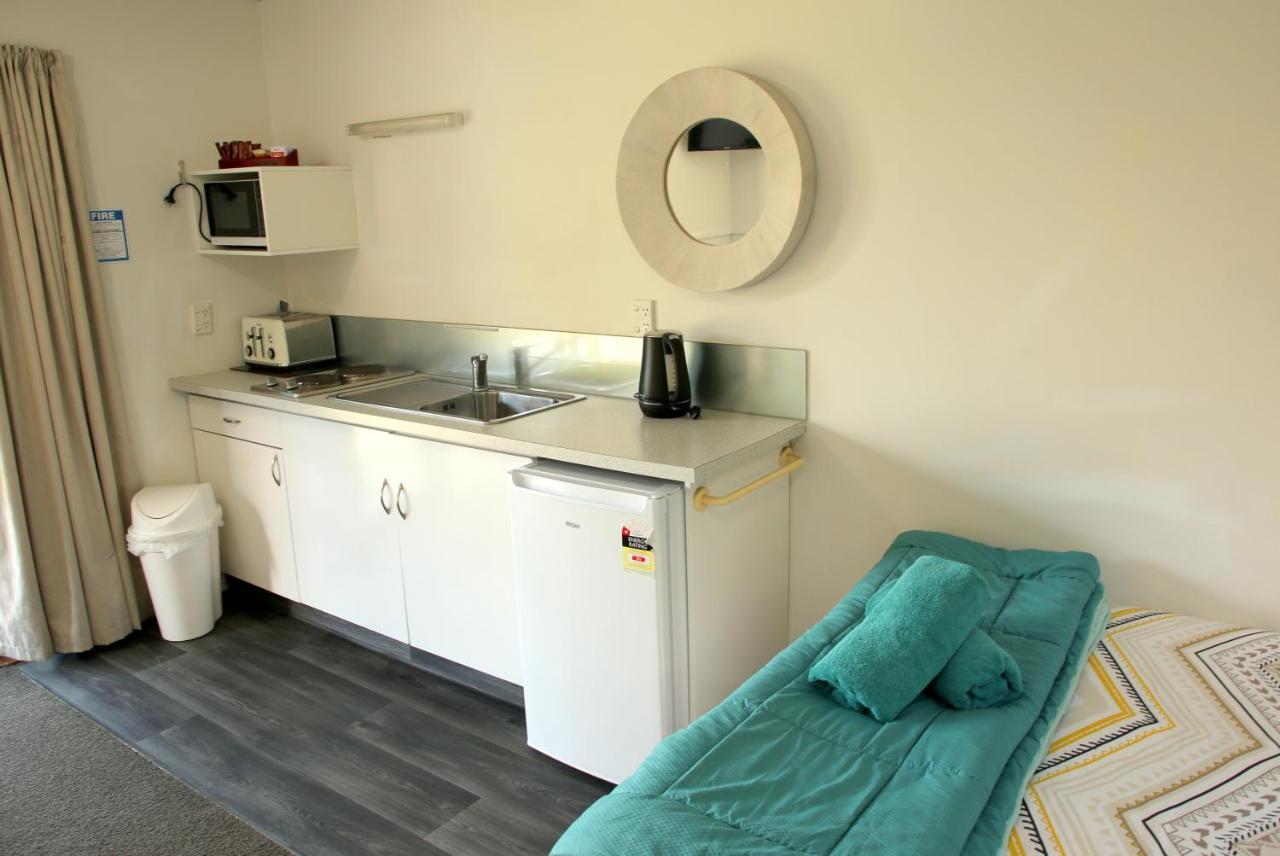 Parklands Marina Holiday Park Пиктон Экстерьер фото