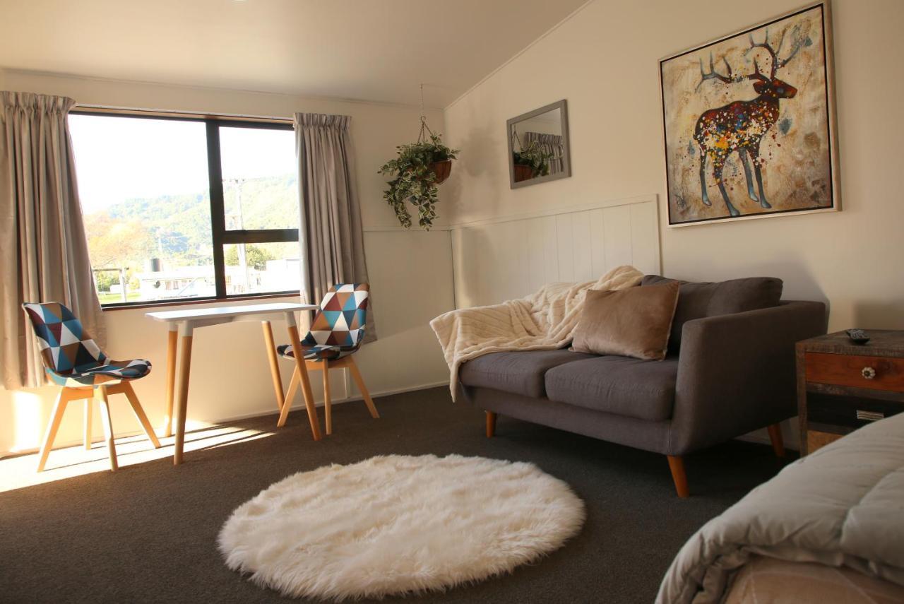 Parklands Marina Holiday Park Пиктон Экстерьер фото