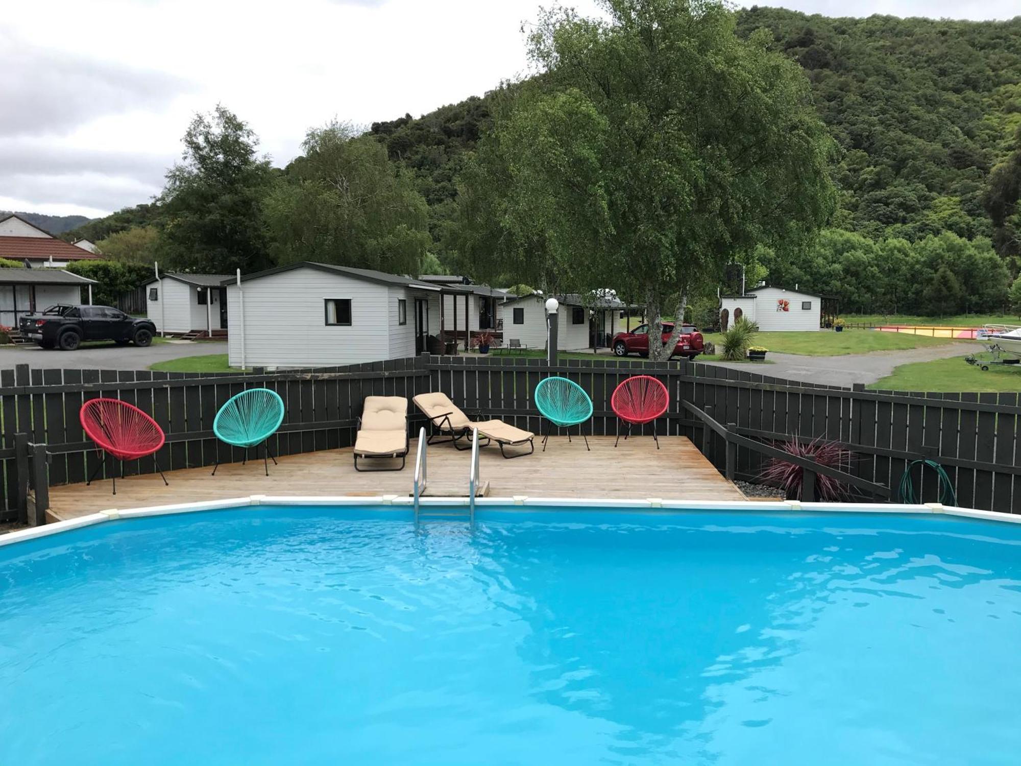 Parklands Marina Holiday Park Пиктон Экстерьер фото