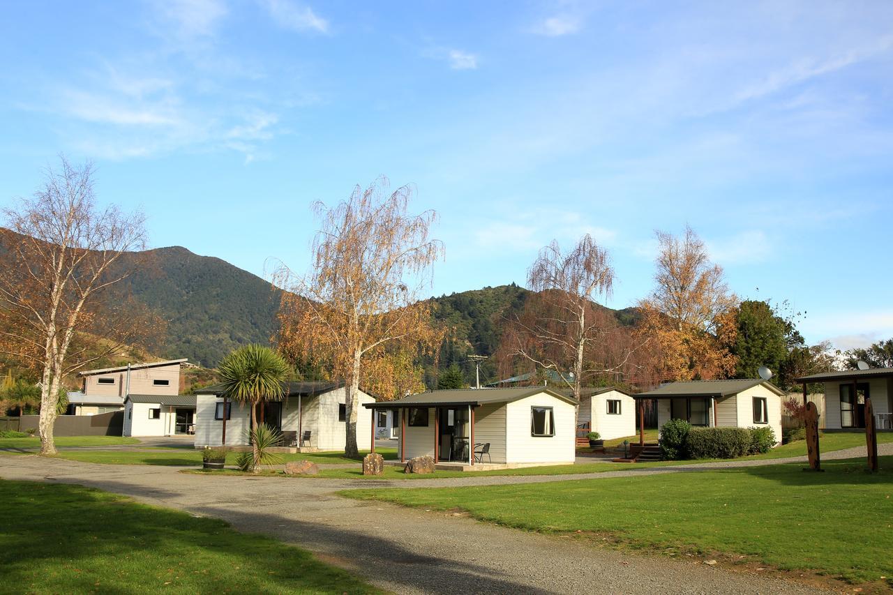 Parklands Marina Holiday Park Пиктон Экстерьер фото